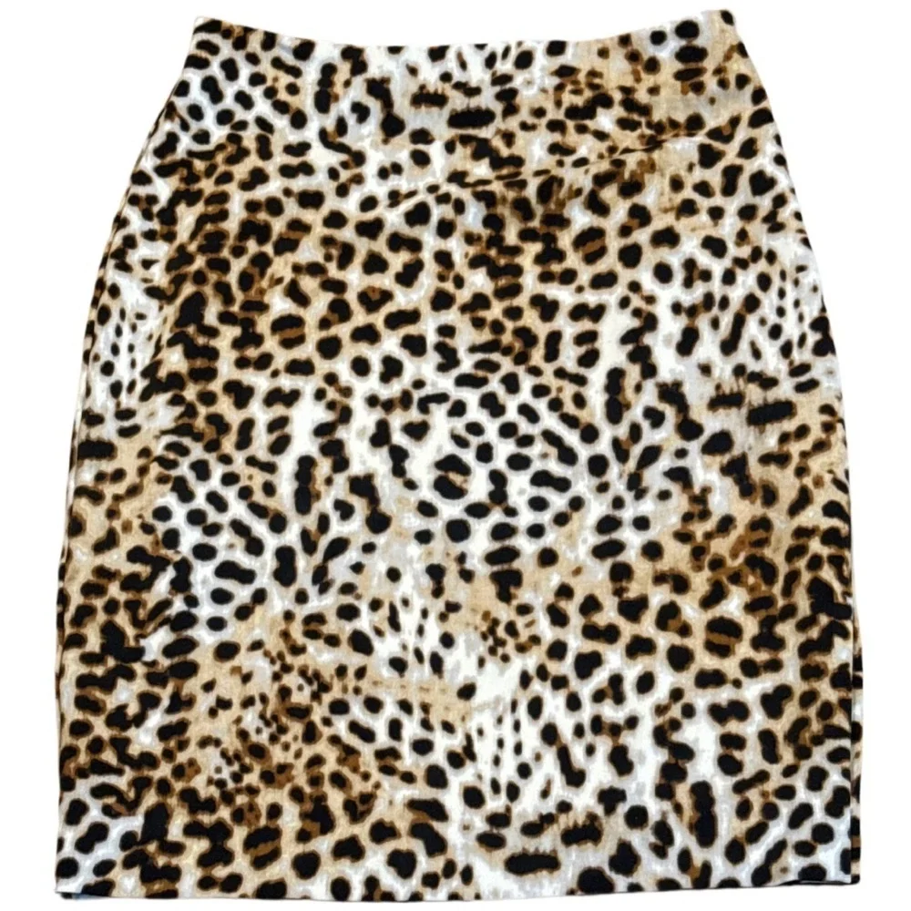 Size 2P Worthington Leopard Print Pencil Skirt Side Slit